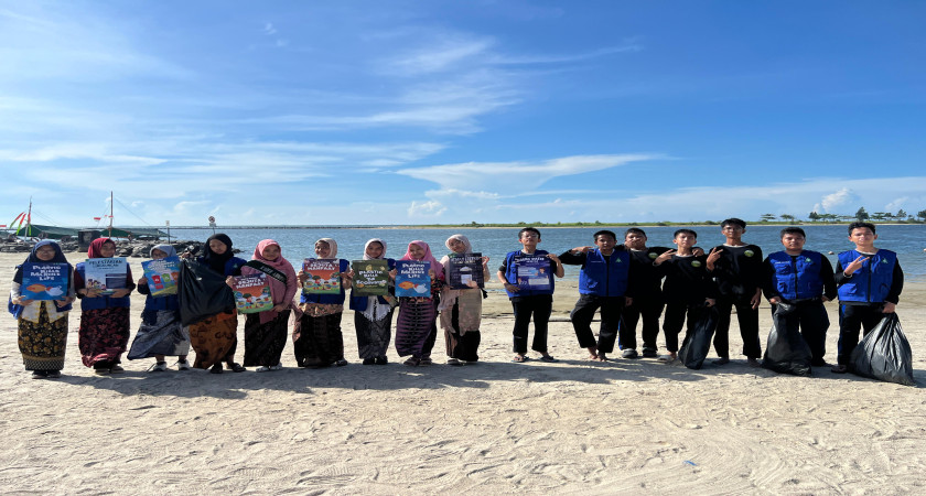Kampanye Pelestarian Lingkungan Hidup MTs Negeri 31 Jakarta Timur di Pantai Ancol